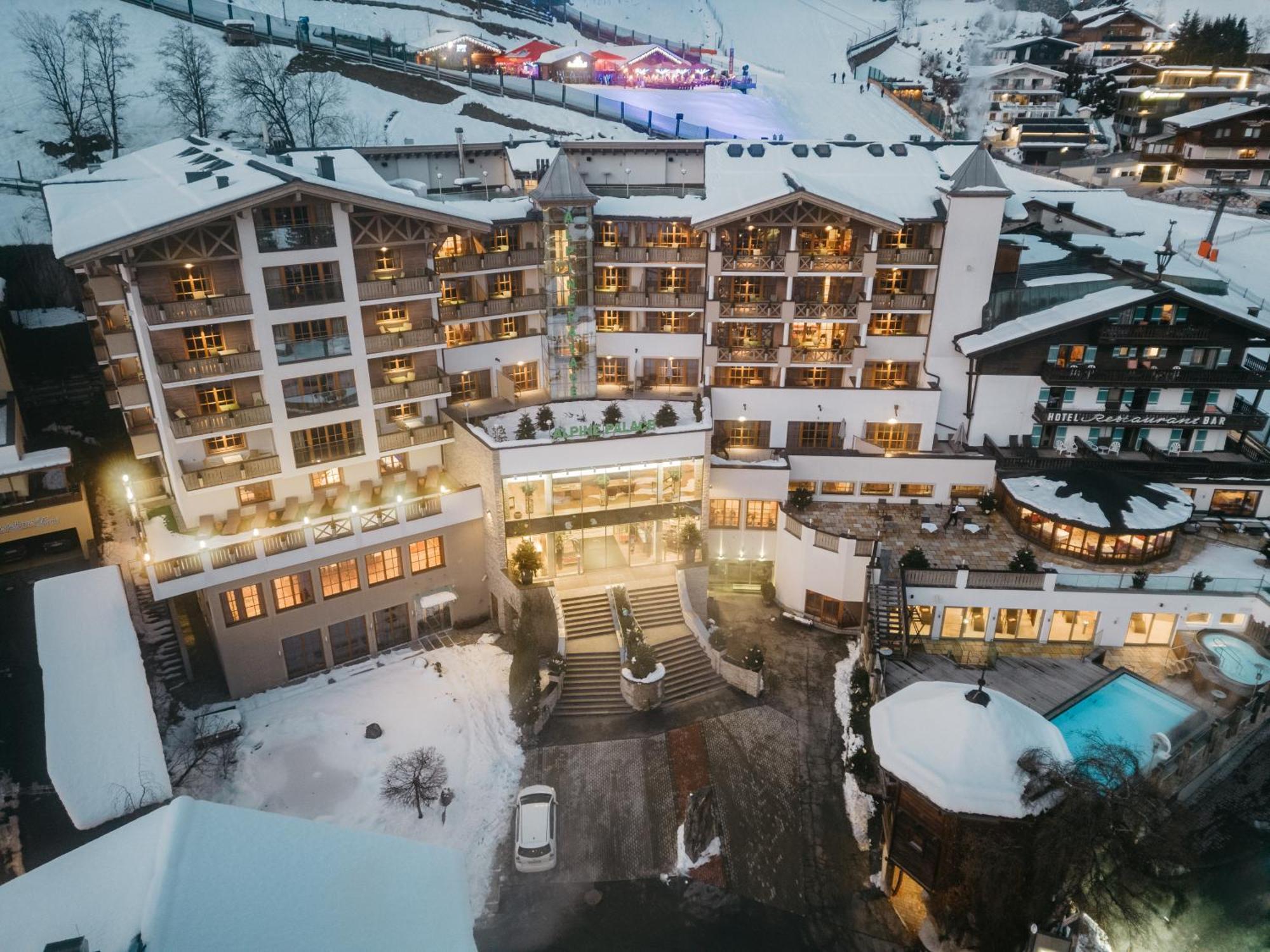 Hotel Alpine Palace Saalbach-Hinterglemm Esterno foto